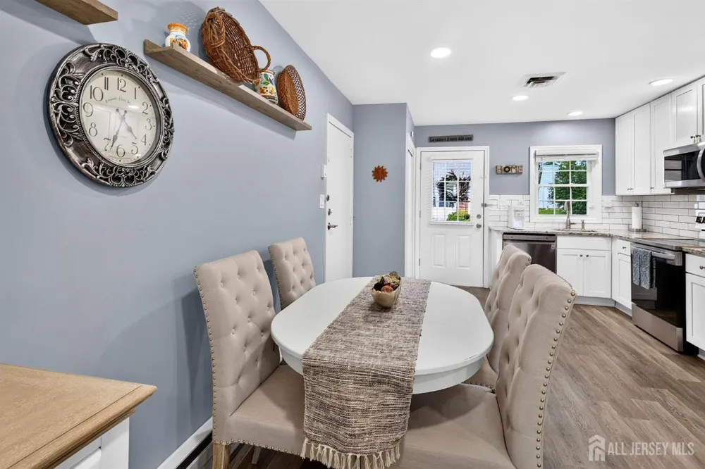 976 Aberdeen Drive Lakewood, NJ 08701