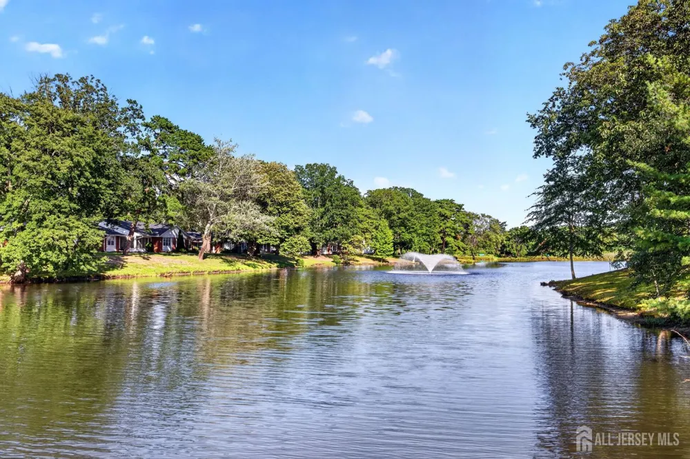 976 Aberdeen Drive Lakewood, NJ 08701