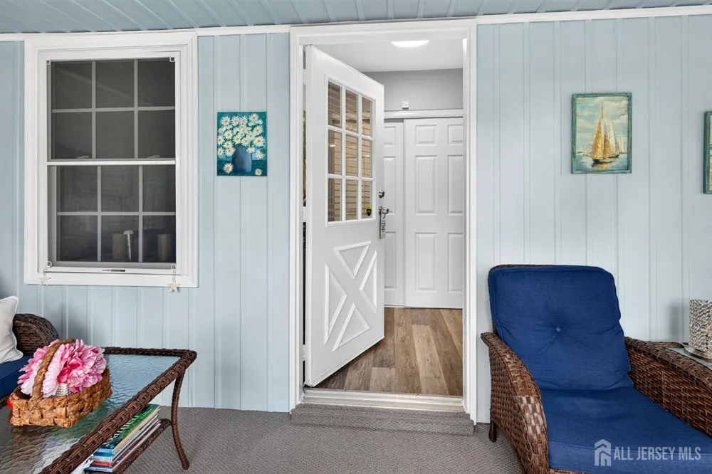 976 Aberdeen Drive Lakewood, NJ 08701