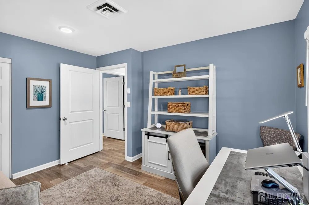 976 Aberdeen Drive Lakewood, NJ 08701