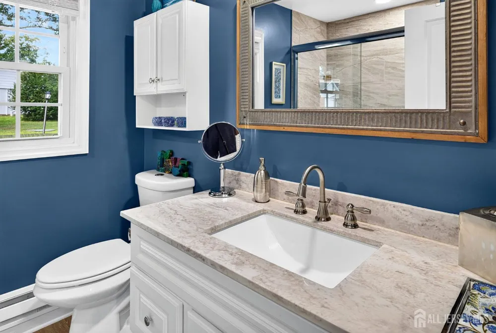 976 Aberdeen Drive Lakewood, NJ 08701