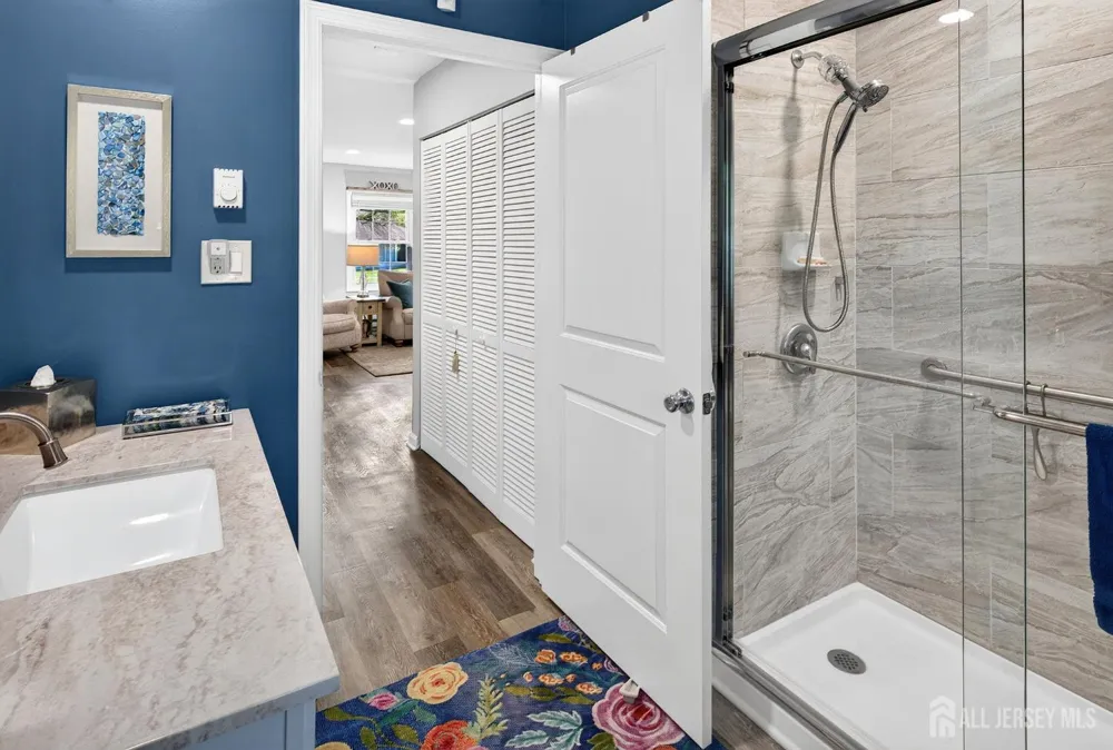 976 Aberdeen Drive Lakewood, NJ 08701