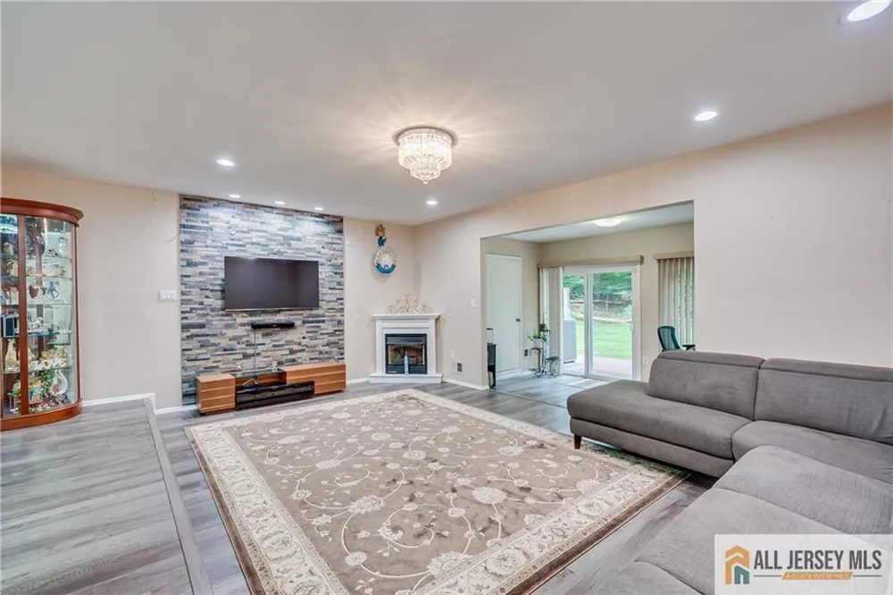 45 Morgan Place #45 East Brunswick, NJ 08816