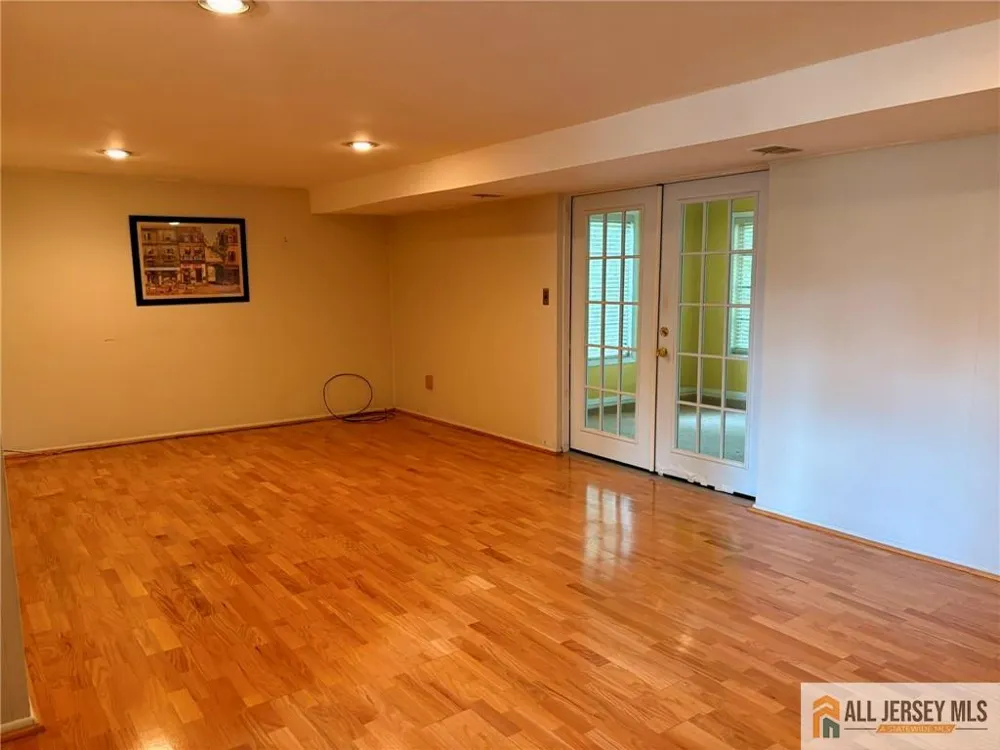 35 Wellington Road East Brunswick, NJ 08816