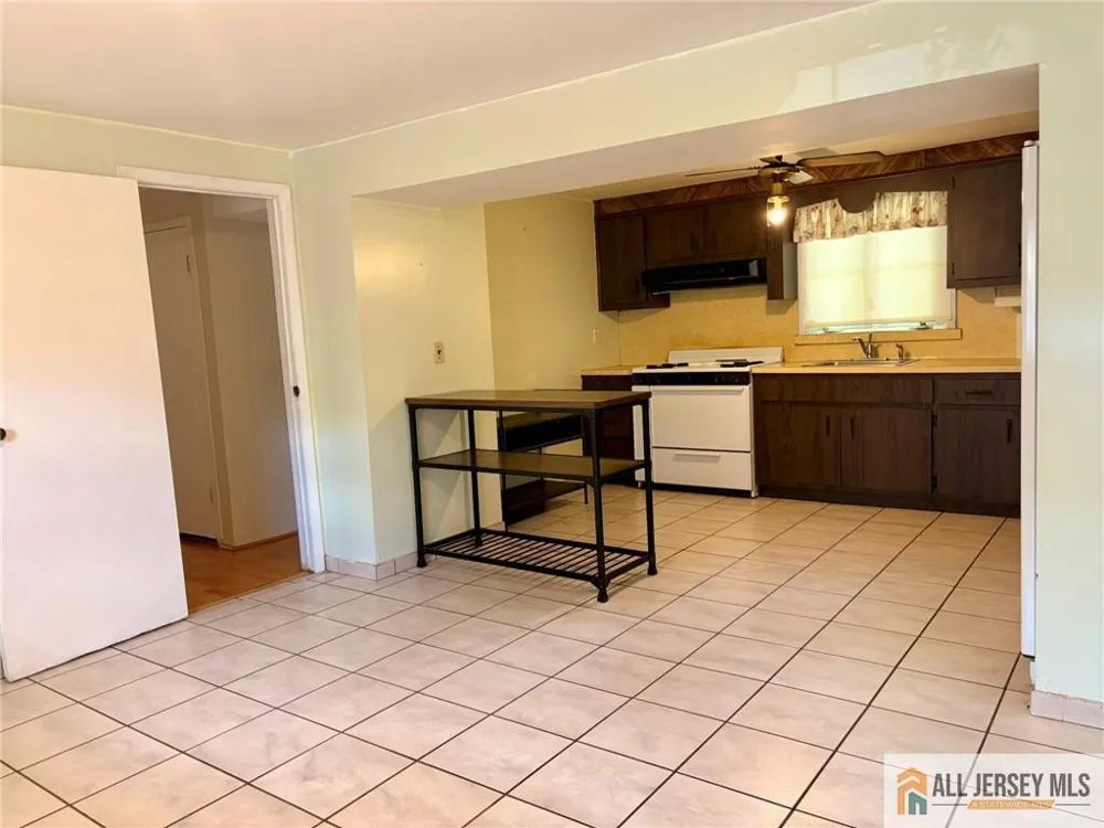 35 Wellington Road East Brunswick, NJ 08816