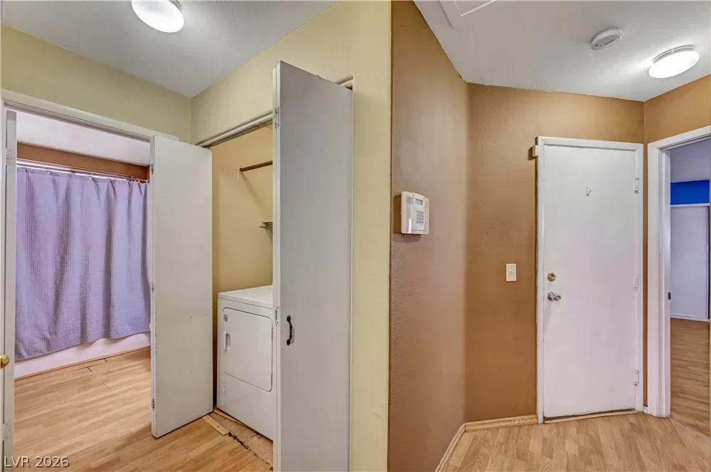 1207 Jarbridge Road Las Vegas, NV 89110