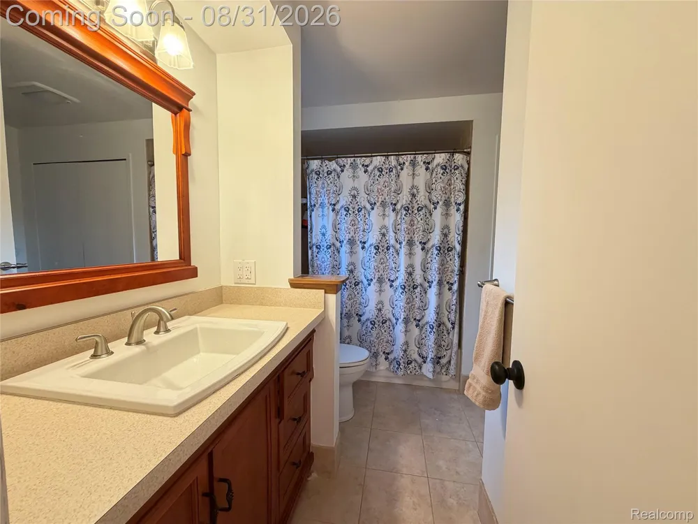 3786 Hazelton Avenue Rochester Hills City, MI 48307