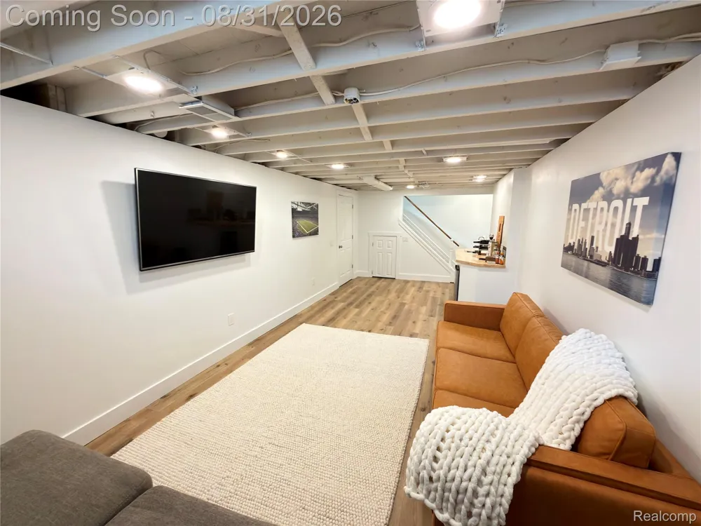 3786 Hazelton Avenue Rochester Hills City, MI 48307