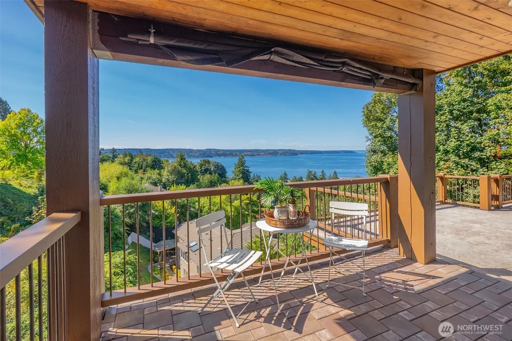 744 Loveland Avenue Mukilteo, WA 98275