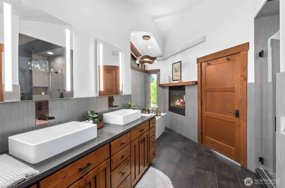 744 Loveland Avenue Mukilteo, WA 98275