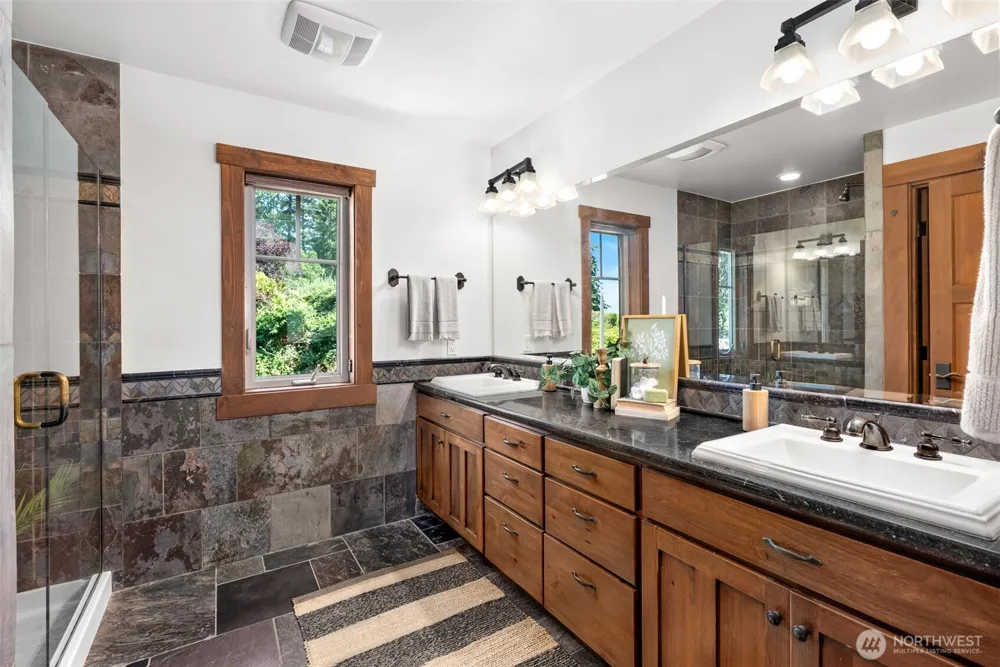 744 Loveland Avenue Mukilteo, WA 98275