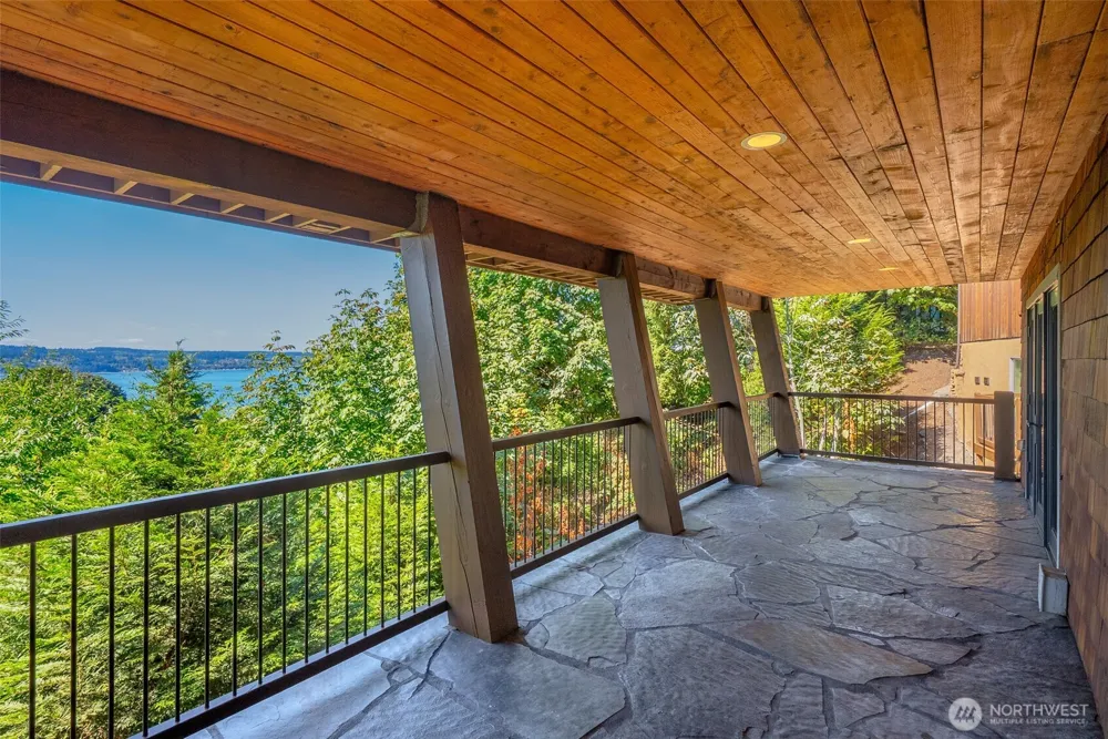 744 Loveland Avenue Mukilteo, WA 98275