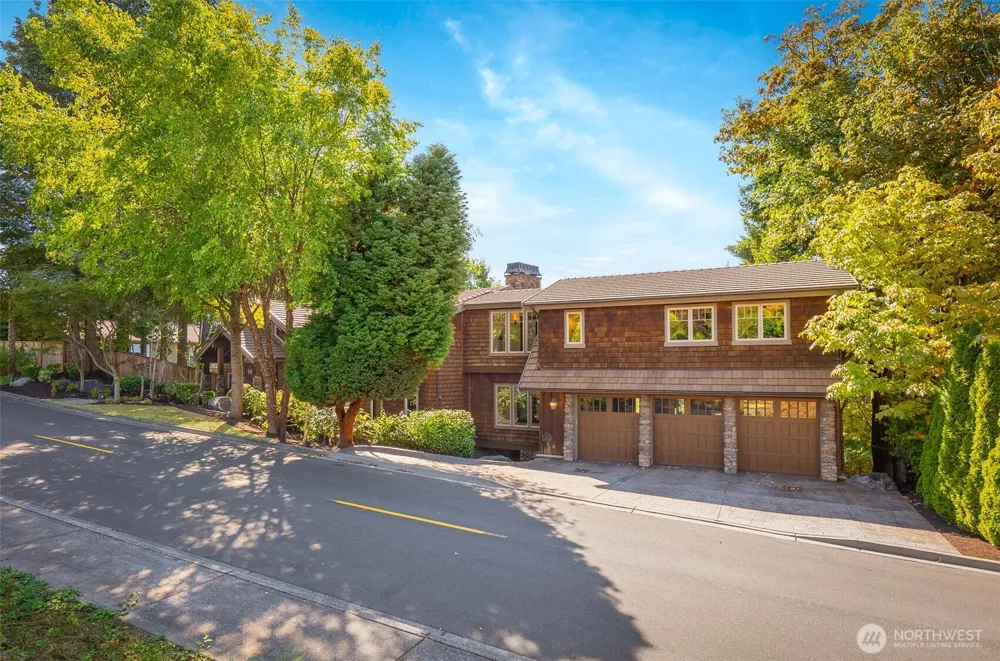 744 Loveland Avenue Mukilteo, WA 98275