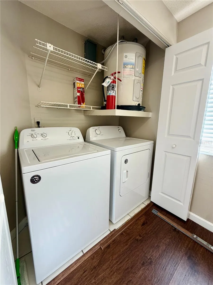 5928 36TH AVENUE CIRCLE W #E Bradenton, FL 34209