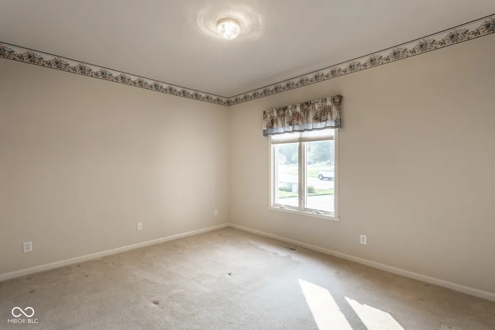 1392 Heron Ridge Greenwood, IN 46143