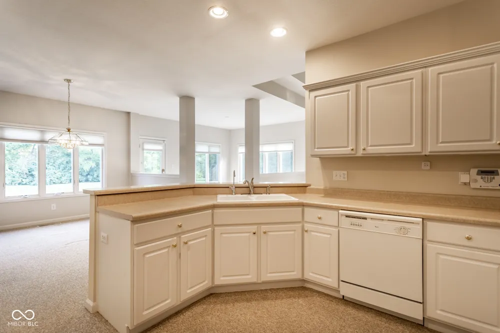 1392 Heron Ridge Greenwood, IN 46143