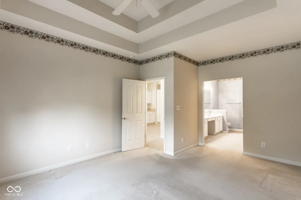 1392 Heron Ridge Greenwood, IN 46143