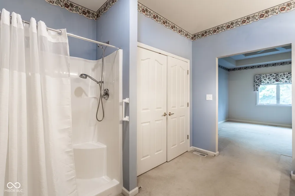 1392 Heron Ridge Greenwood, IN 46143