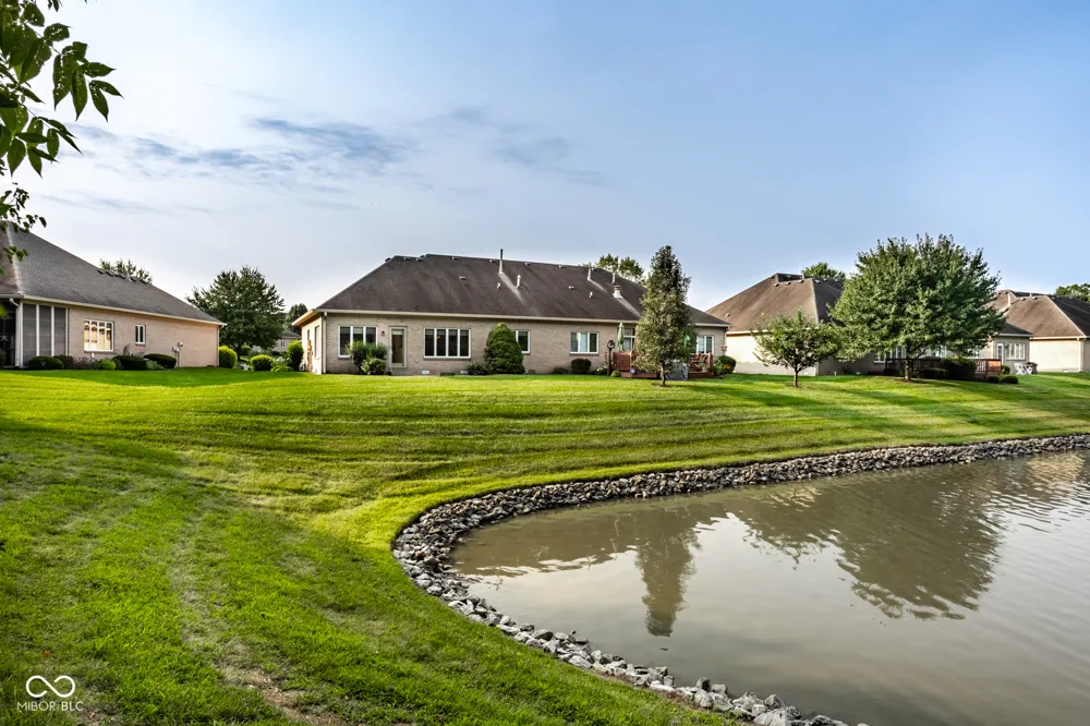 1392 Heron Ridge Greenwood, IN 46143