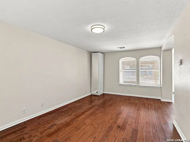 5512 Saffron Way Leon Valley, TX 78238
