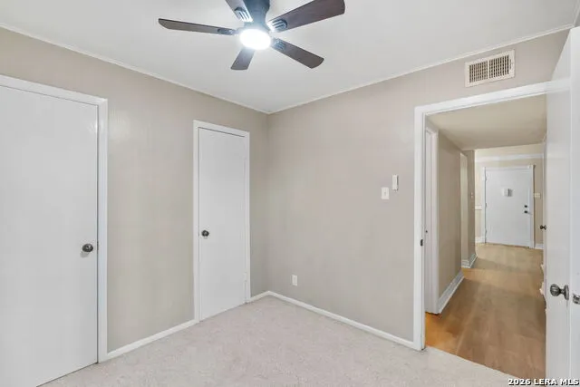 8702 VILLAGE DR Unit 302 San Antonio, TX 78217