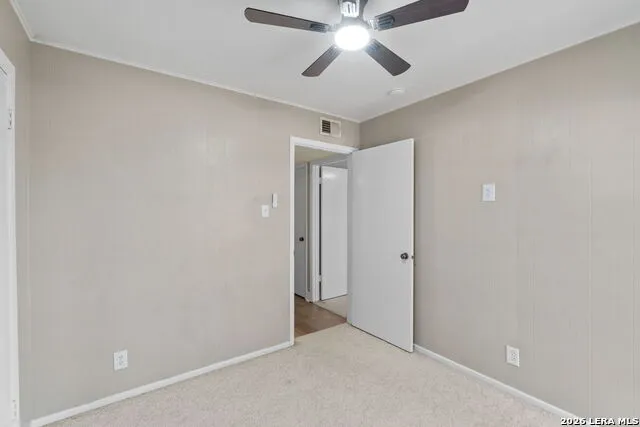 8702 VILLAGE DR Unit 302 San Antonio, TX 78217