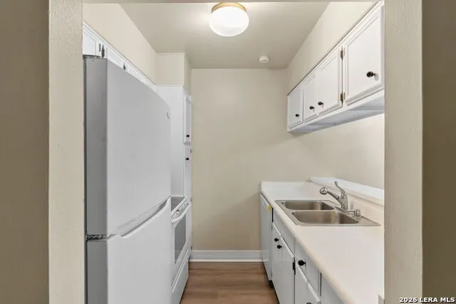 8702 VILLAGE DR Unit 302 San Antonio, TX 78217