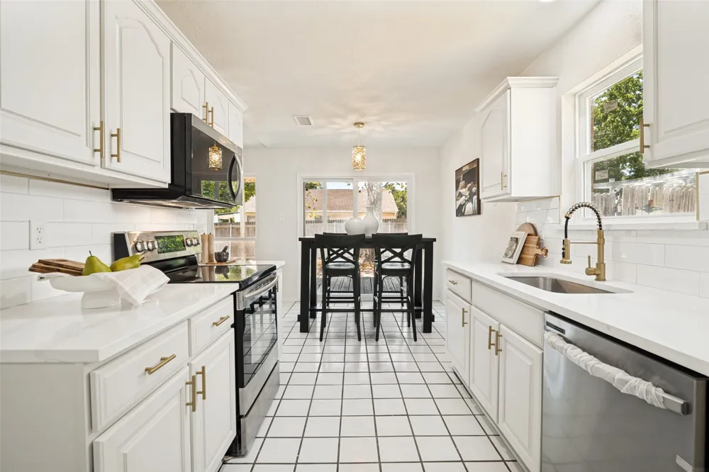 201 Mapleridge Drive Rockwall, TX 75032