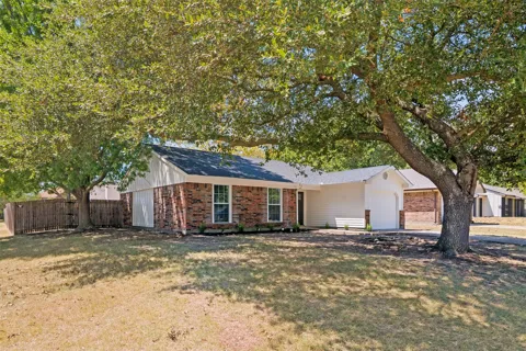 201 Mapleridge Drive
