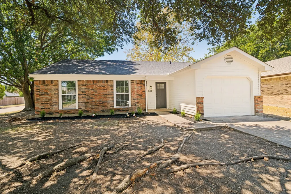 201 Mapleridge Drive Rockwall, TX 75032