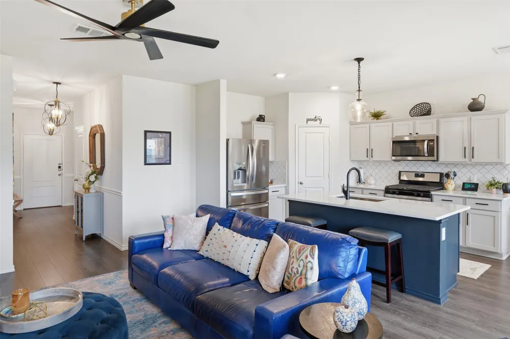 1102 Emerald Gate Drive Princeton, TX 75407