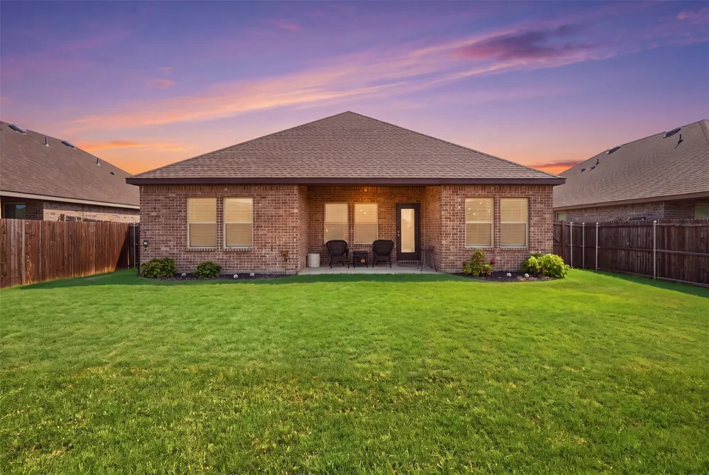 1102 Emerald Gate Drive Princeton, TX 75407