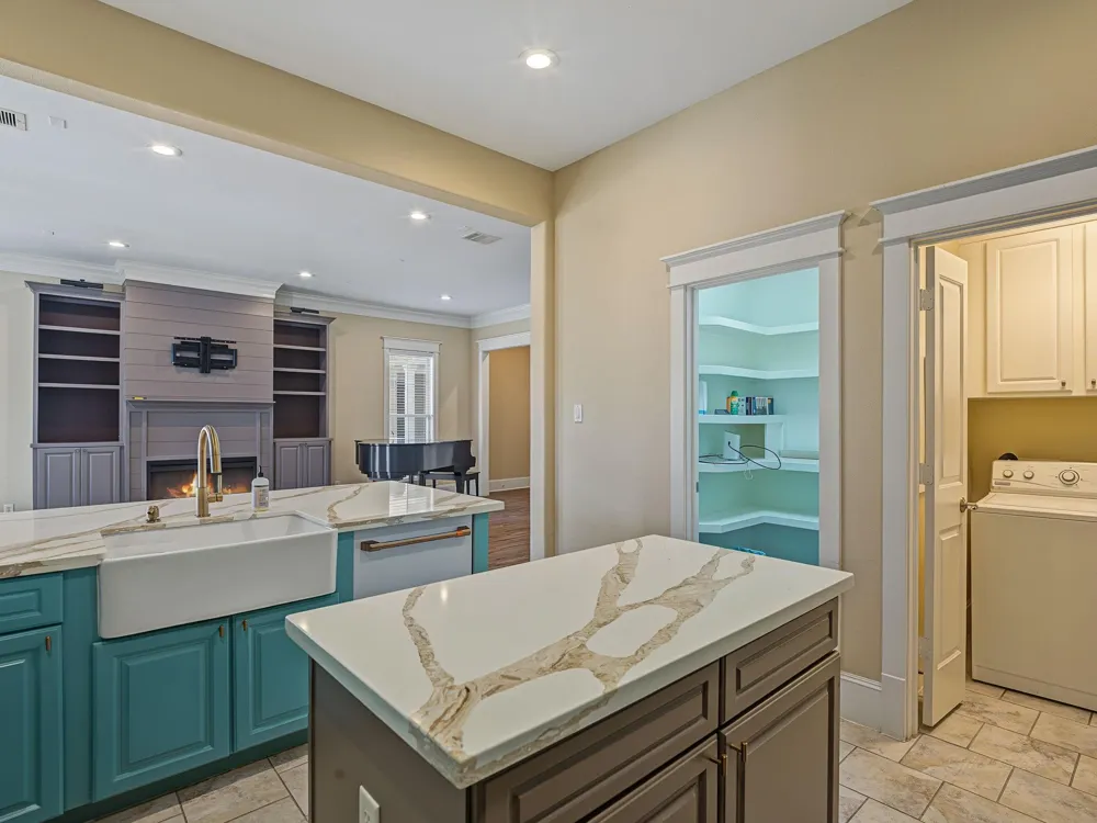 109 Island Psge Passage Galveston, TX 77554