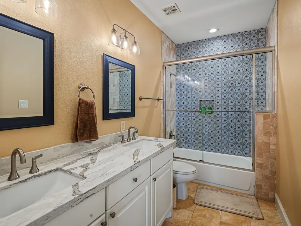 109 Island Psge Passage Galveston, TX 77554