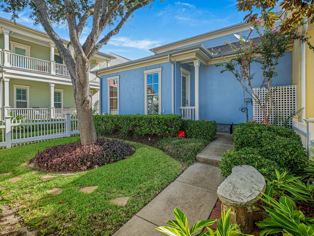 109 Island Psge Passage Galveston, TX 77554