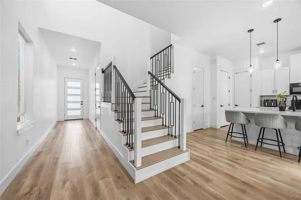 2337 Paul Quinn Street Houston, TX 77091