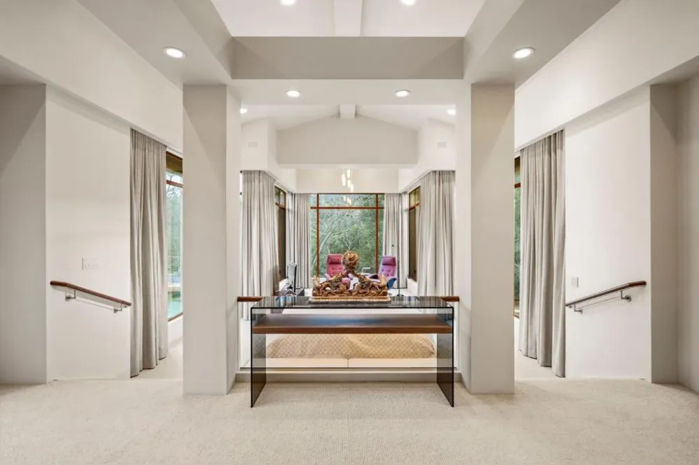 11481 Magdalena Road Los Altos Hills, CA 94024