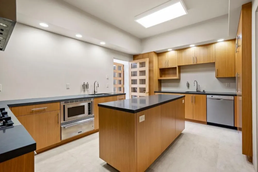 11481 Magdalena Road Los Altos Hills, CA 94024