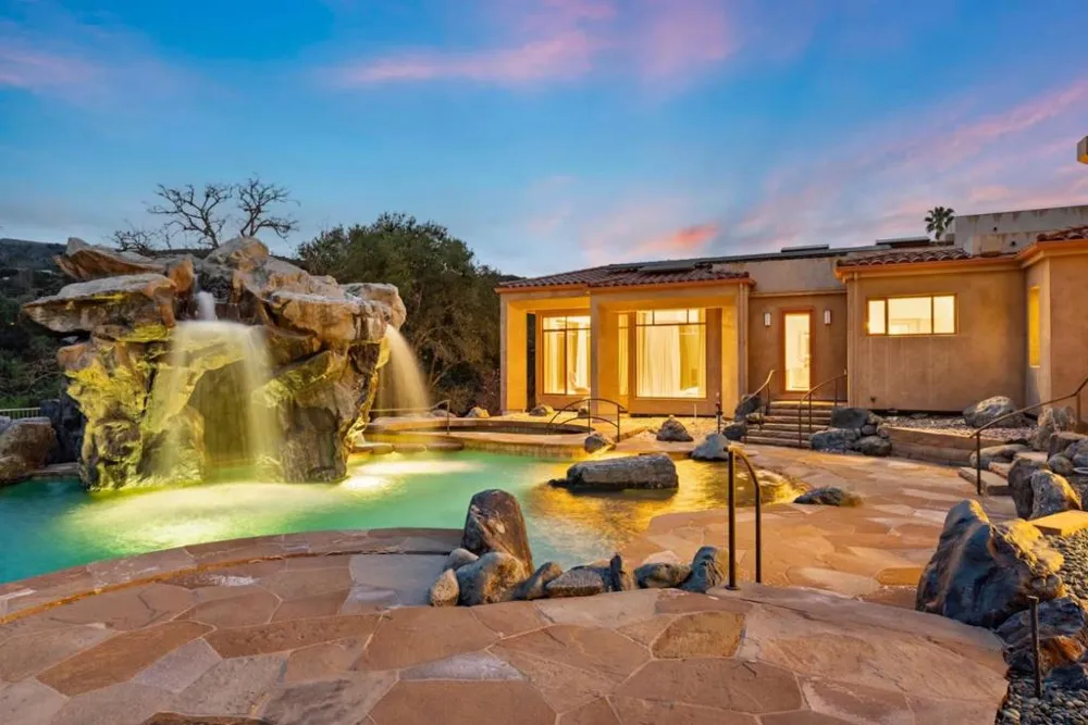11481 Magdalena Road Los Altos Hills, CA 94024
