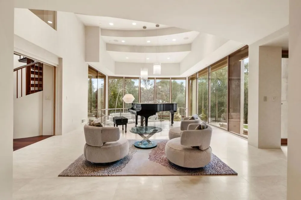 11481 Magdalena Road Los Altos Hills, CA 94024
