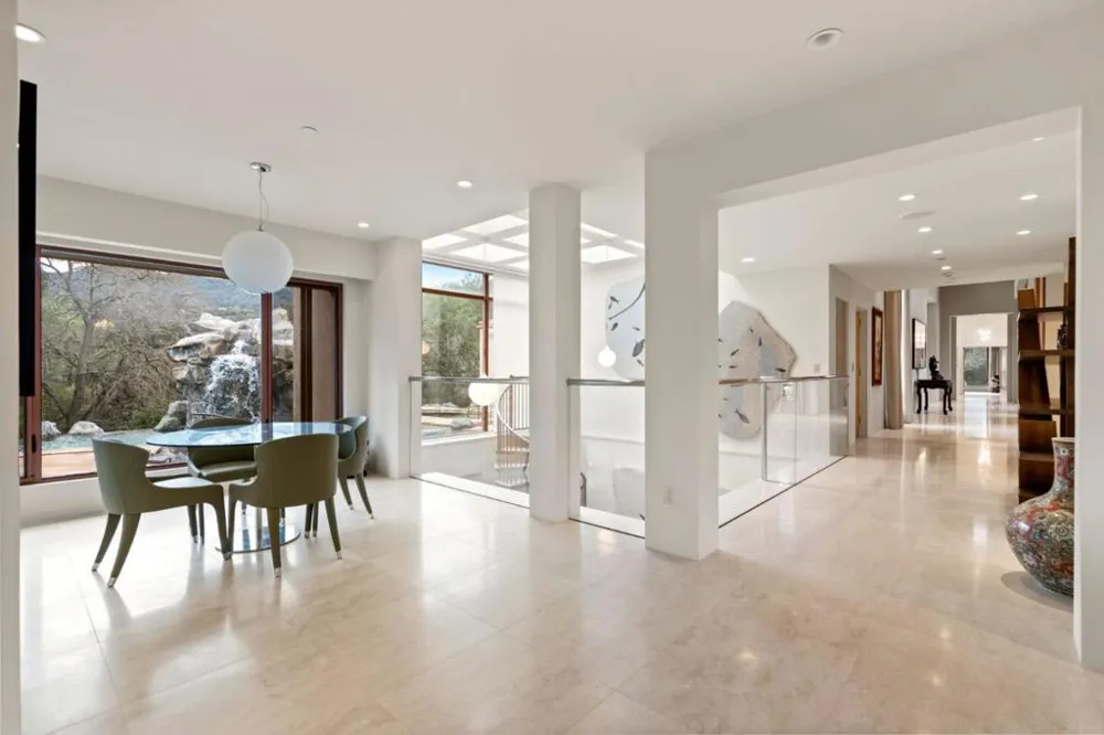 11481 Magdalena Road Los Altos Hills, CA 94024