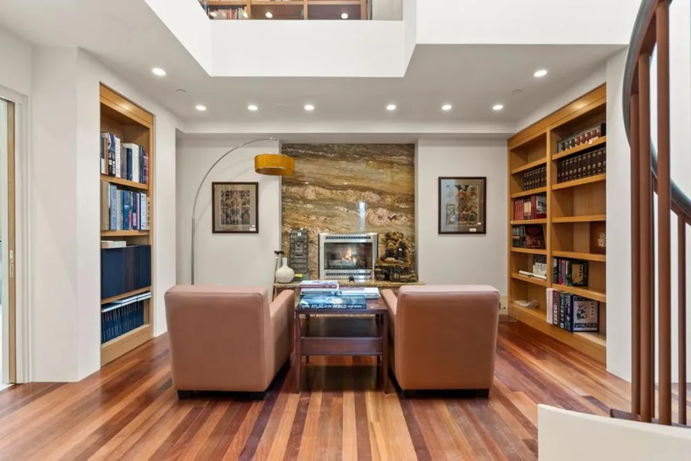 11481 Magdalena Road Los Altos Hills, CA 94024