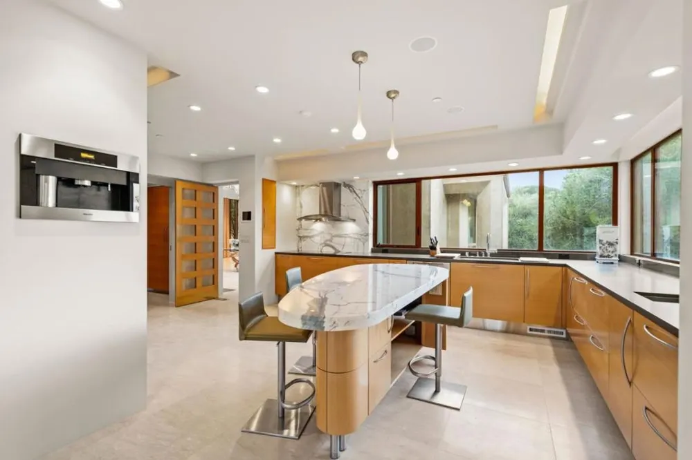 11481 Magdalena Road Los Altos Hills, CA 94024