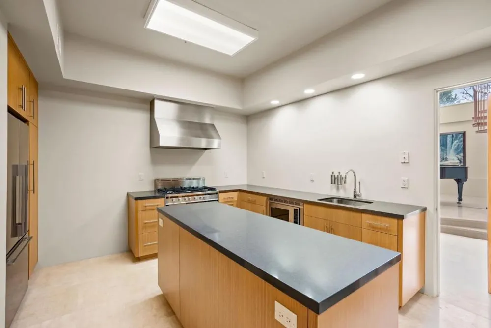 11481 Magdalena Road Los Altos Hills, CA 94024