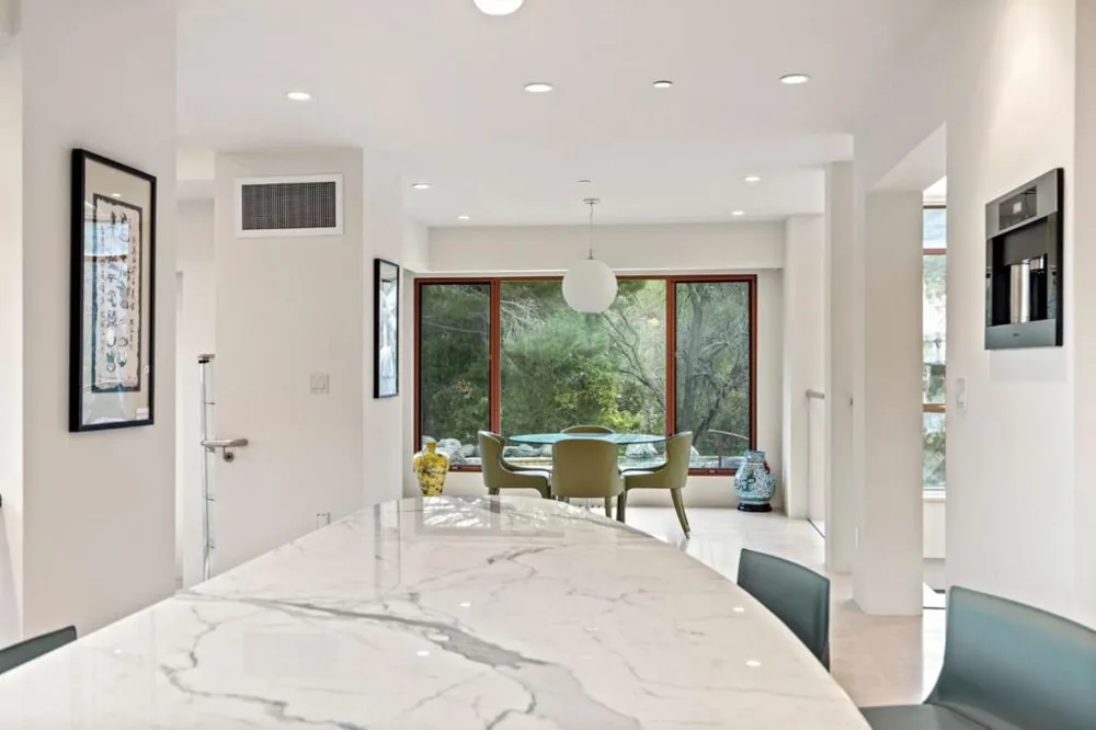 11481 Magdalena Road Los Altos Hills, CA 94024