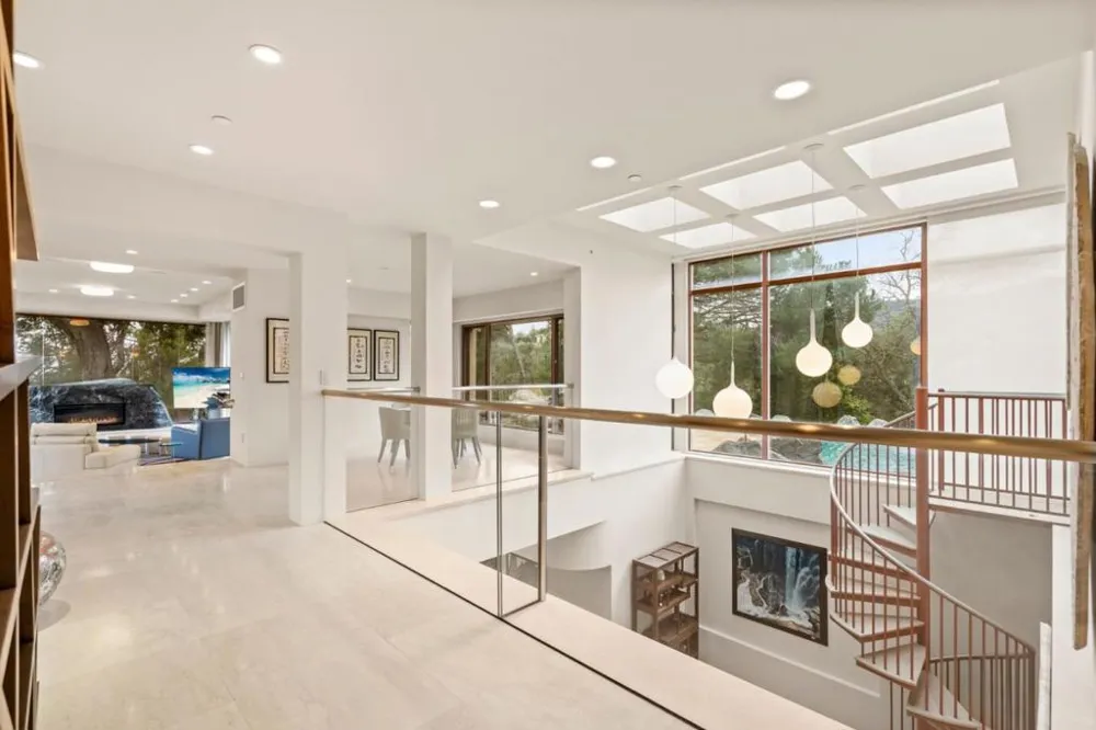 11481 Magdalena Road Los Altos Hills, CA 94024