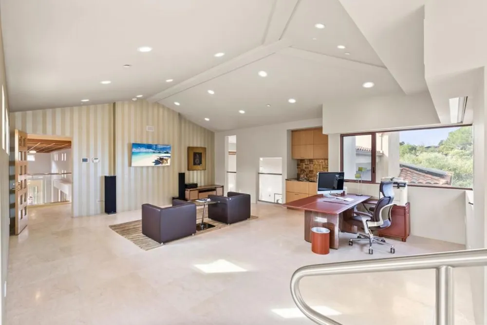 11481 Magdalena Road Los Altos Hills, CA 94024