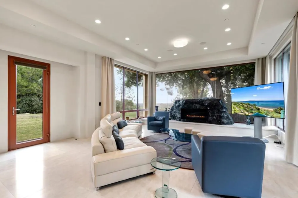 11481 Magdalena Road Los Altos Hills, CA 94024