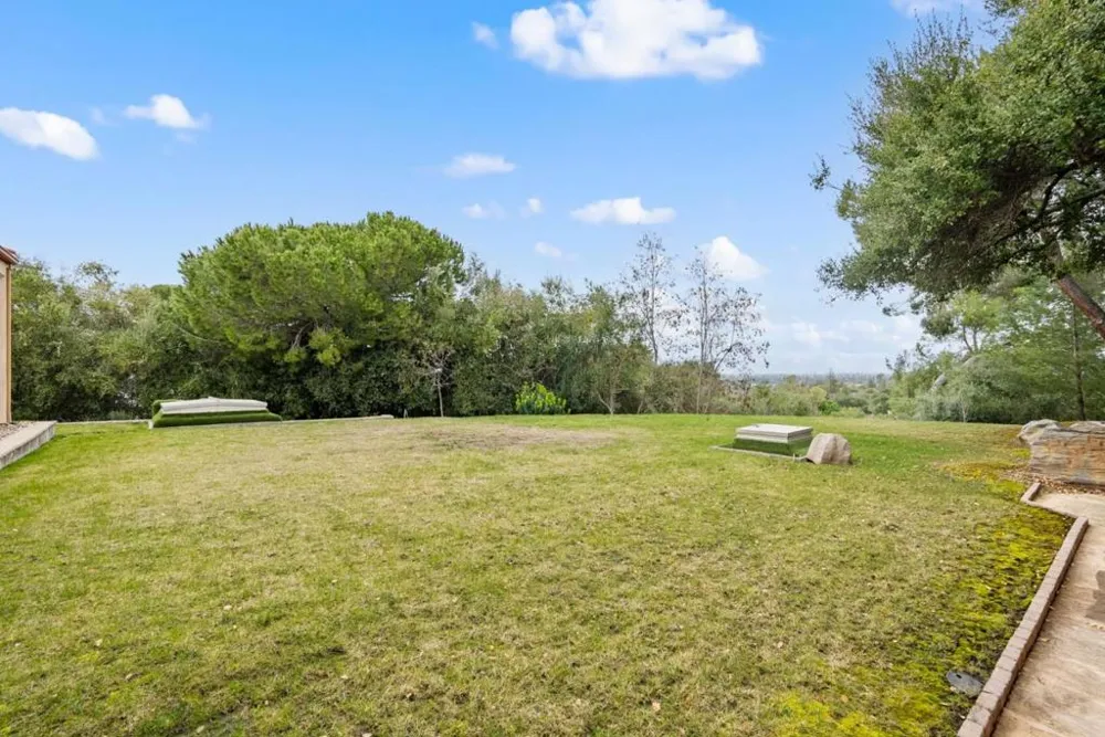 11481 Magdalena Road Los Altos Hills, CA 94024