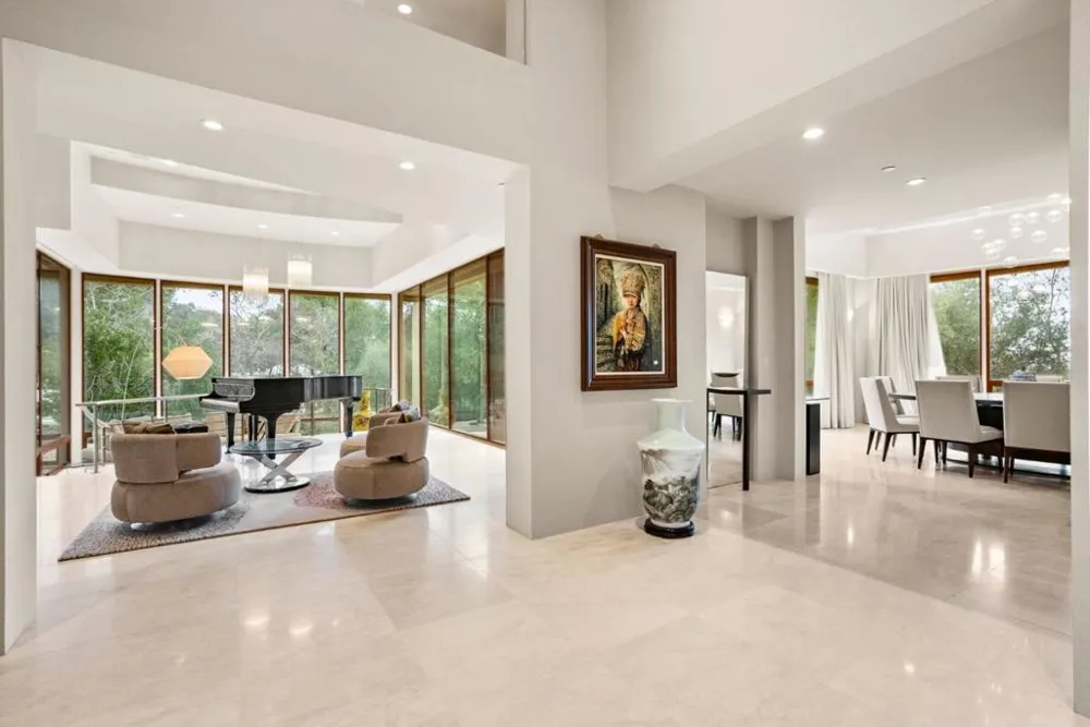 11481 Magdalena Road Los Altos Hills, CA 94024